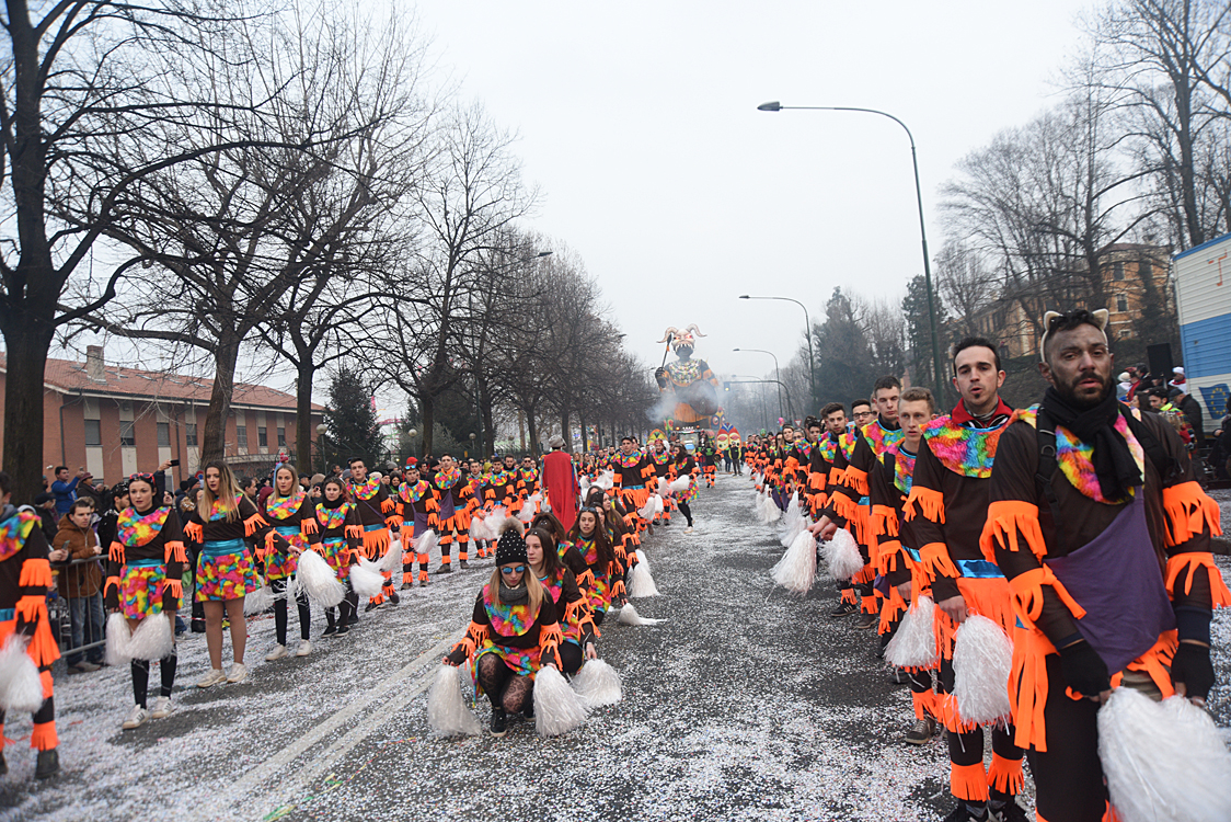 Sfilata carri Carnevale di Torino_400.jpg